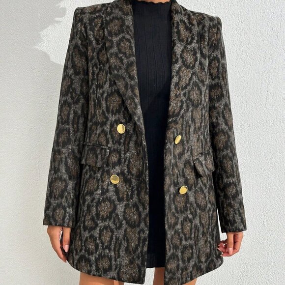 Elegant Women's Leopard Printed double breasted Blazer Jacket - Picture 5 of 8